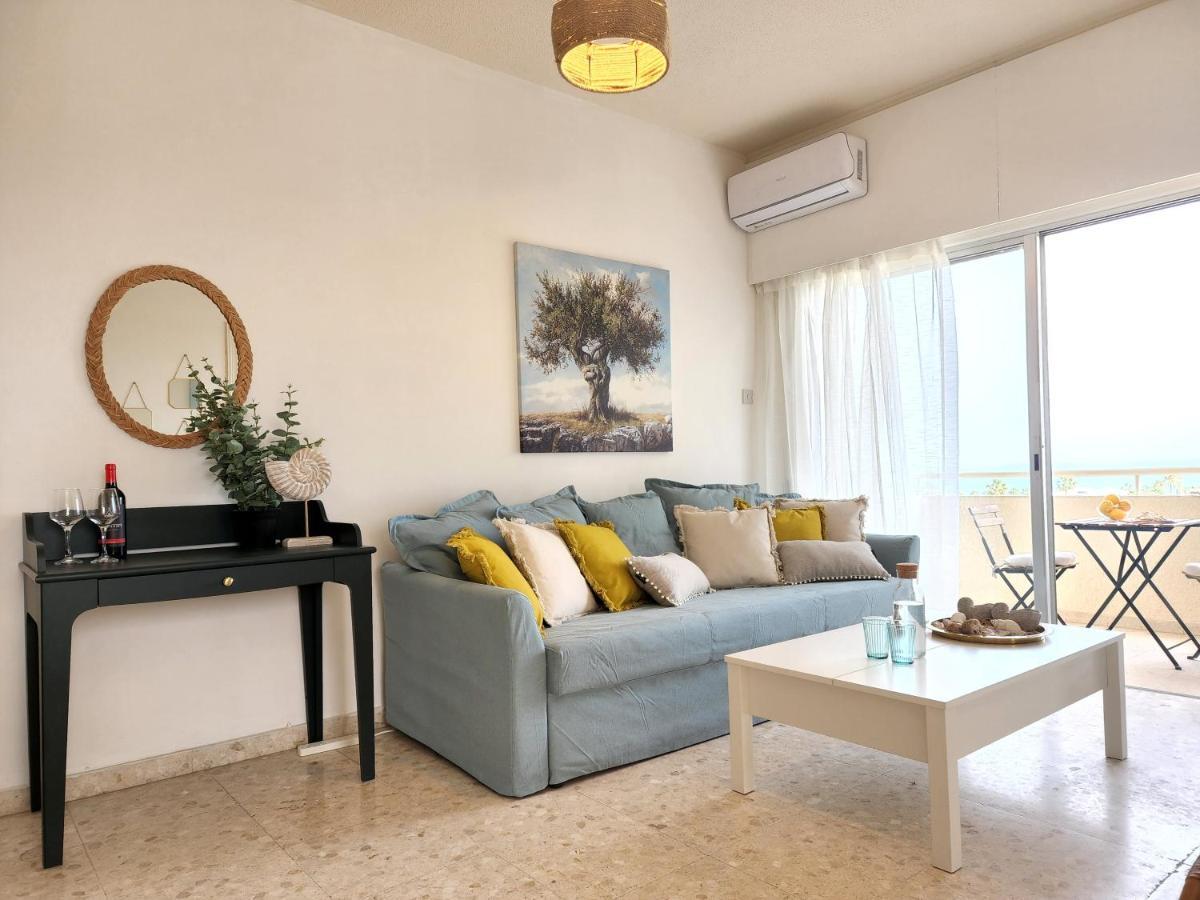 Capri Sea View One Bedroom Lárnaca Exterior foto
