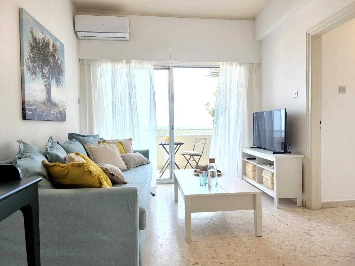 Capri Sea View One Bedroom Lárnaca Exterior foto